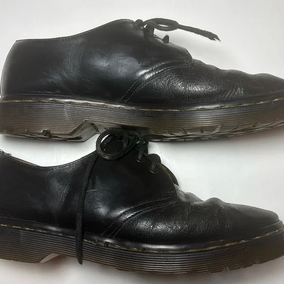 Vintage Dr. Martens 1461 Made in England | Black Leather 3-Eye Oxford - Picture 5 of 6